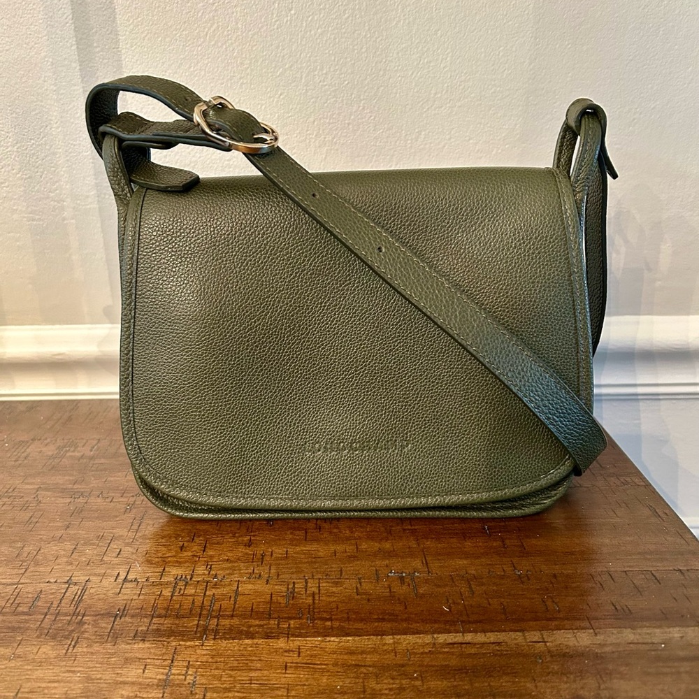 Longchamp Le Foulonne flap crossbody Medium in color Khaki